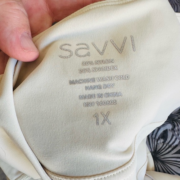 Savvi Dez Sports Bra - Picture 2 of 4